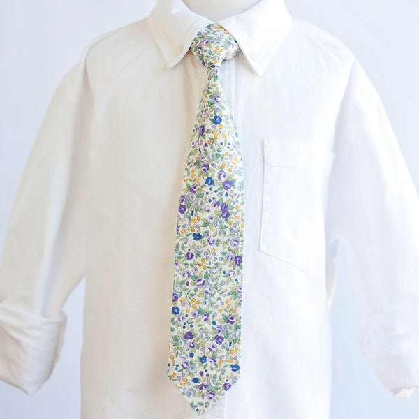 Boy's Bow Tie / Blossoms In Purple