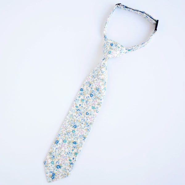 Boy's Necktie / Blossoms In Blue