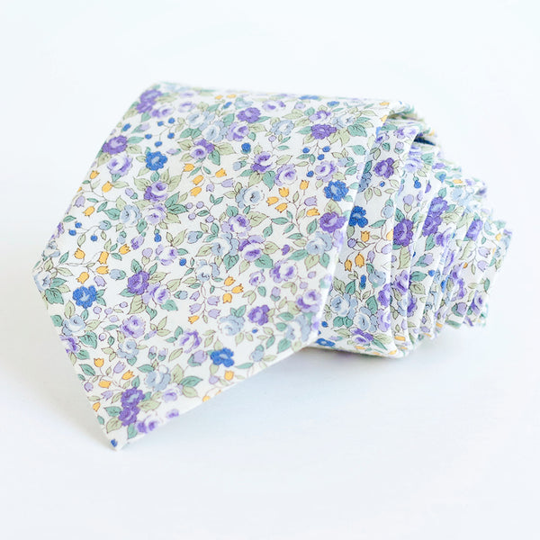Men's Pre-Tied Bow Tie / Blossoms In Purple