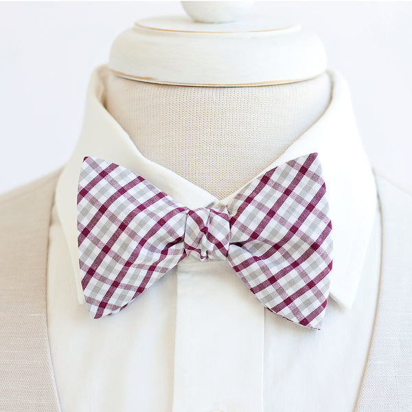 Men's Freestyle Self-Tie Bow Tie / Grey And Burgundy Plaid