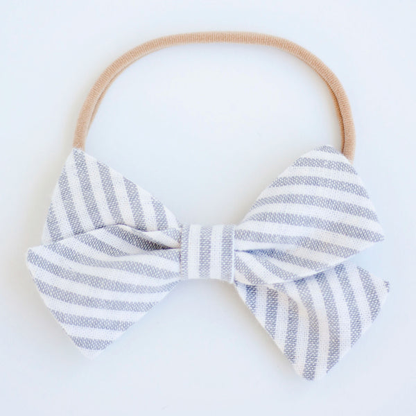 Boy's Bow Tie / Gray Linen Stripe