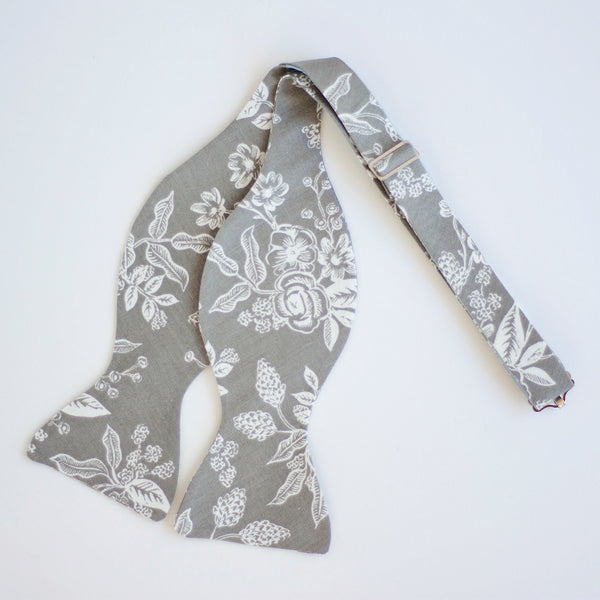 Men's Freestyle Self-Tie Bow Tie / Grey Toile