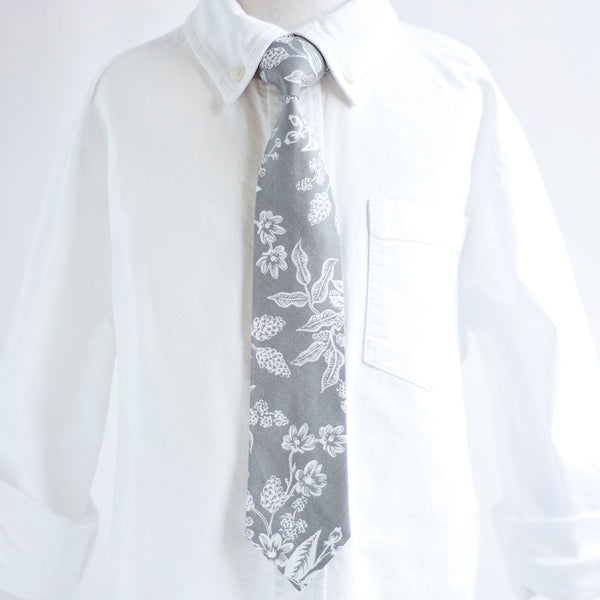 Boy's Pocket Square / Grey Toile