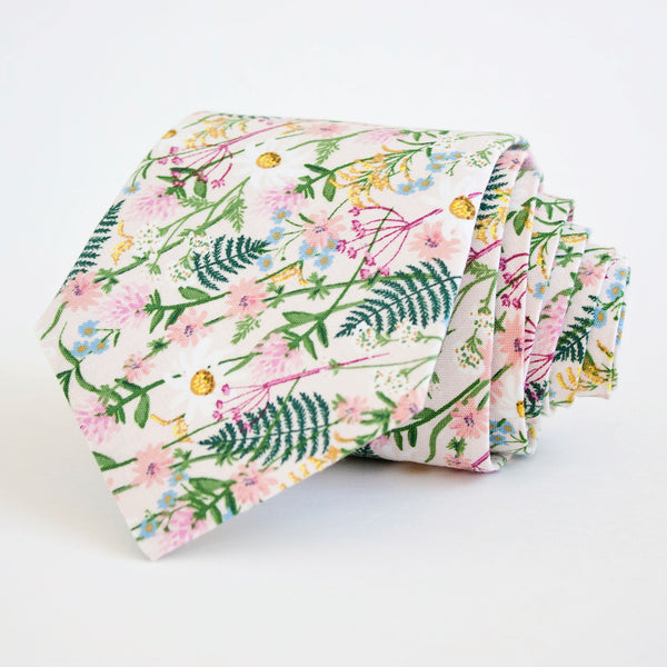 Men's Freestyle Self-Tie Bow Tie / Wildflowers In Pink