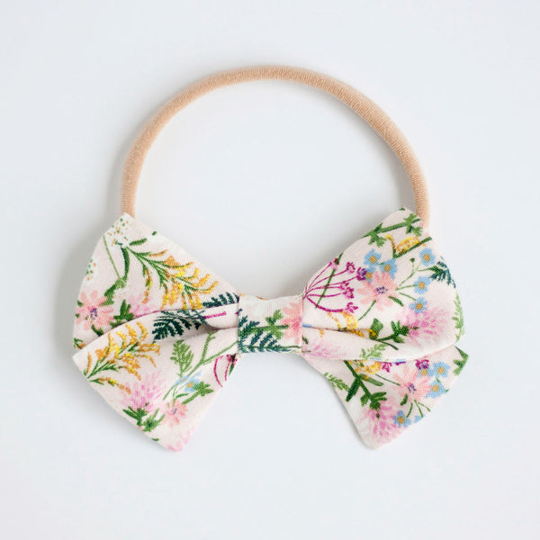 Boy's Necktie / Wildflowers In Pink
