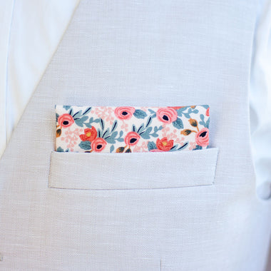 Men's Pocket Square / Rosa In Peach